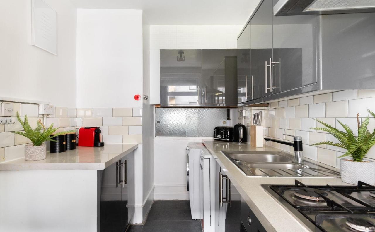 Spacious And Modern 4 Bed Apartment Next To Borough Station Londres Exterior foto